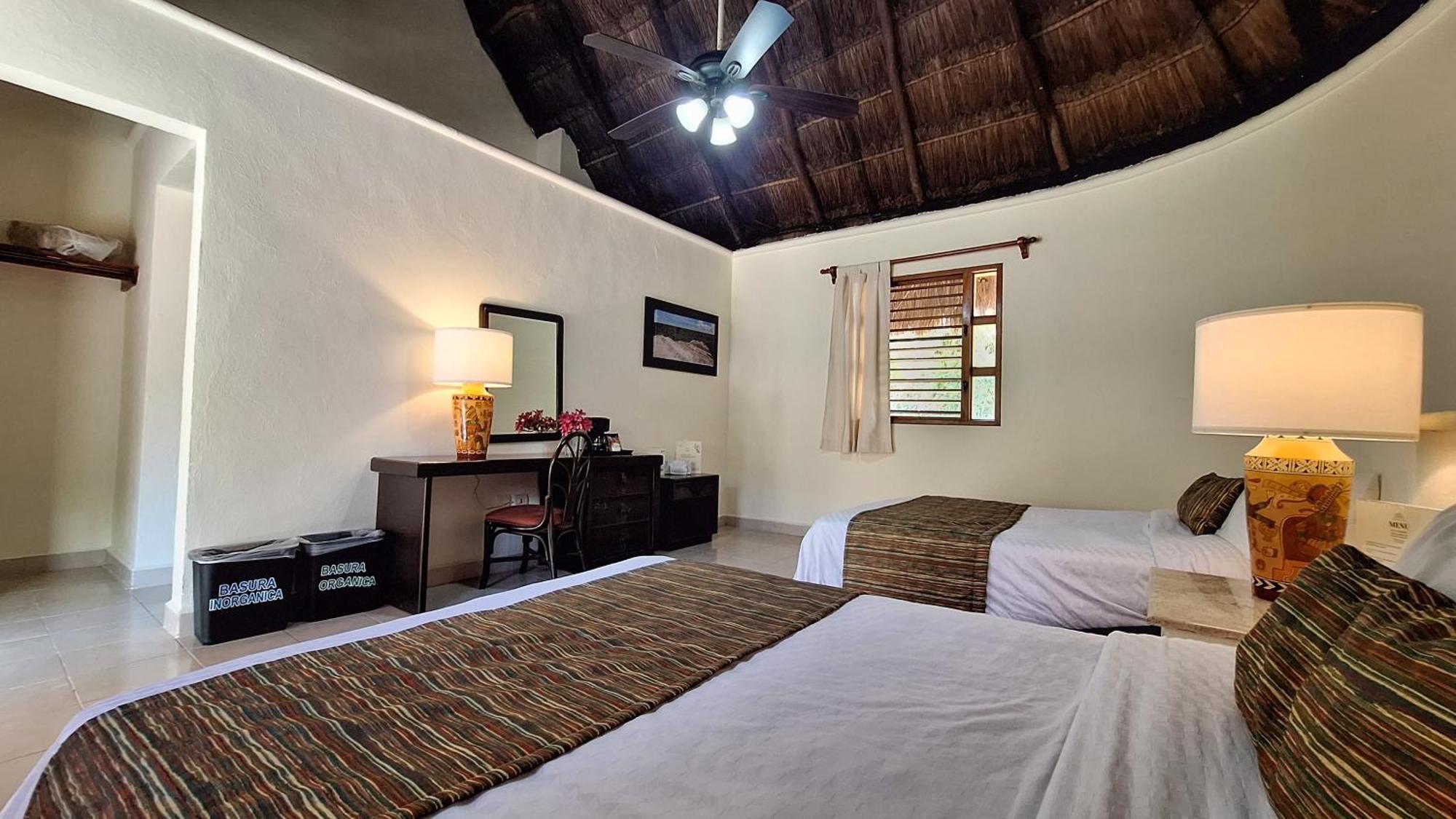 Hotel Villas Chicanna *